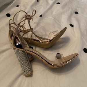 CUTE HIGH HEELS !!!!